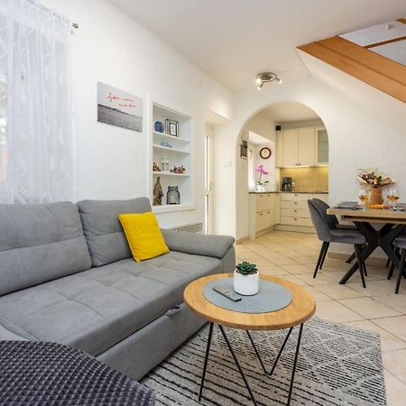 Kuca Za Odmor Antic - Holiday House Antic Novi Vinodolski Zewnętrze zdjęcie